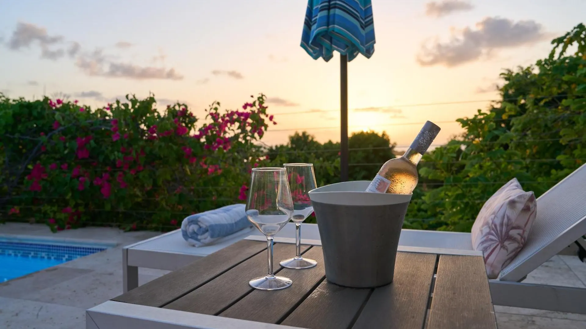 Rare 3 Bedroom Ocean View Villa With Private Pool Dickenson Bay