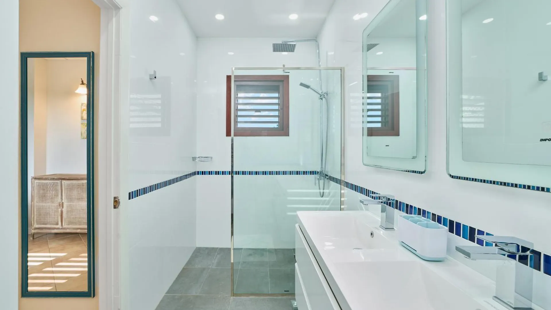 Rare 3 Bedroom Ocean View Villa With Private Pool Dickenson Bay