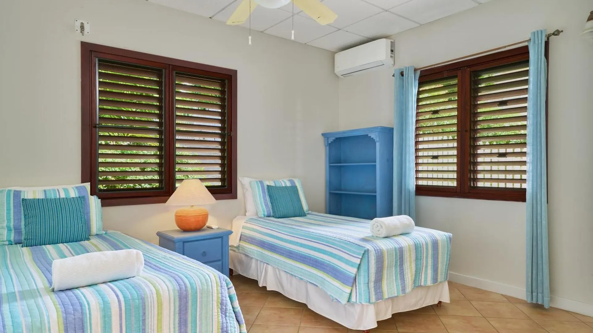 Rare 3 Bedroom Ocean View Villa With Private Pool Dickenson Bay