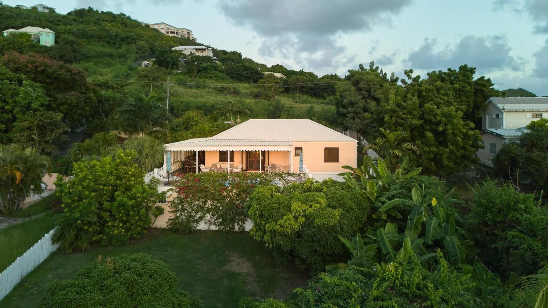 Rare 3 Bedroom Ocean View Villa With Private Pool Dickenson Bay